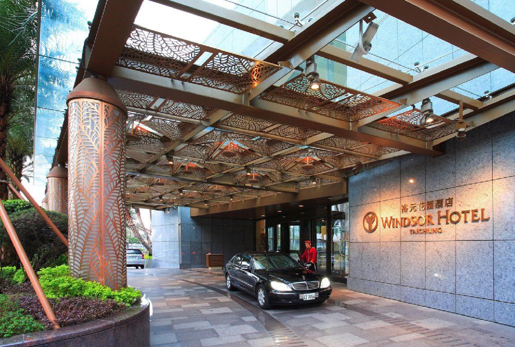 Windsor Hotel Taichung Eksteriør billede The Windsor Hotel